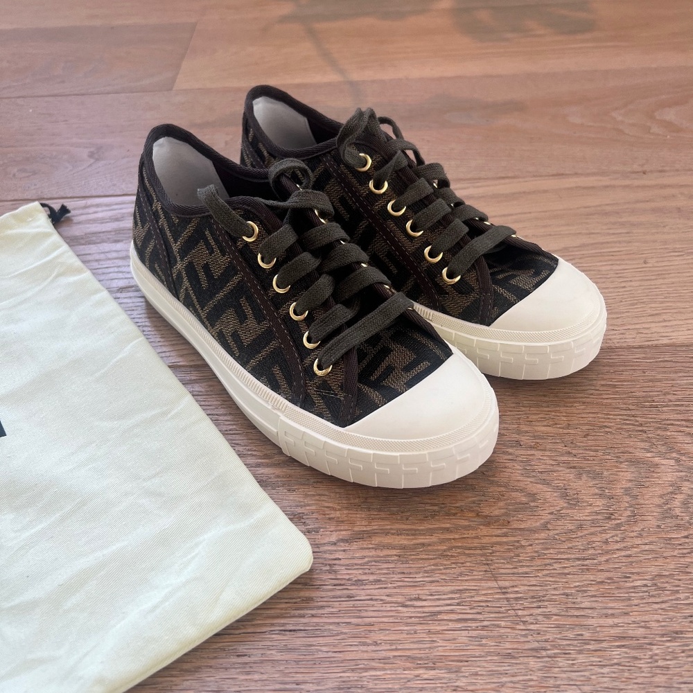 Fendi Domino Sneakers - NEW - Size 7.5/EU38